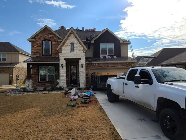 Two-story home re-roof